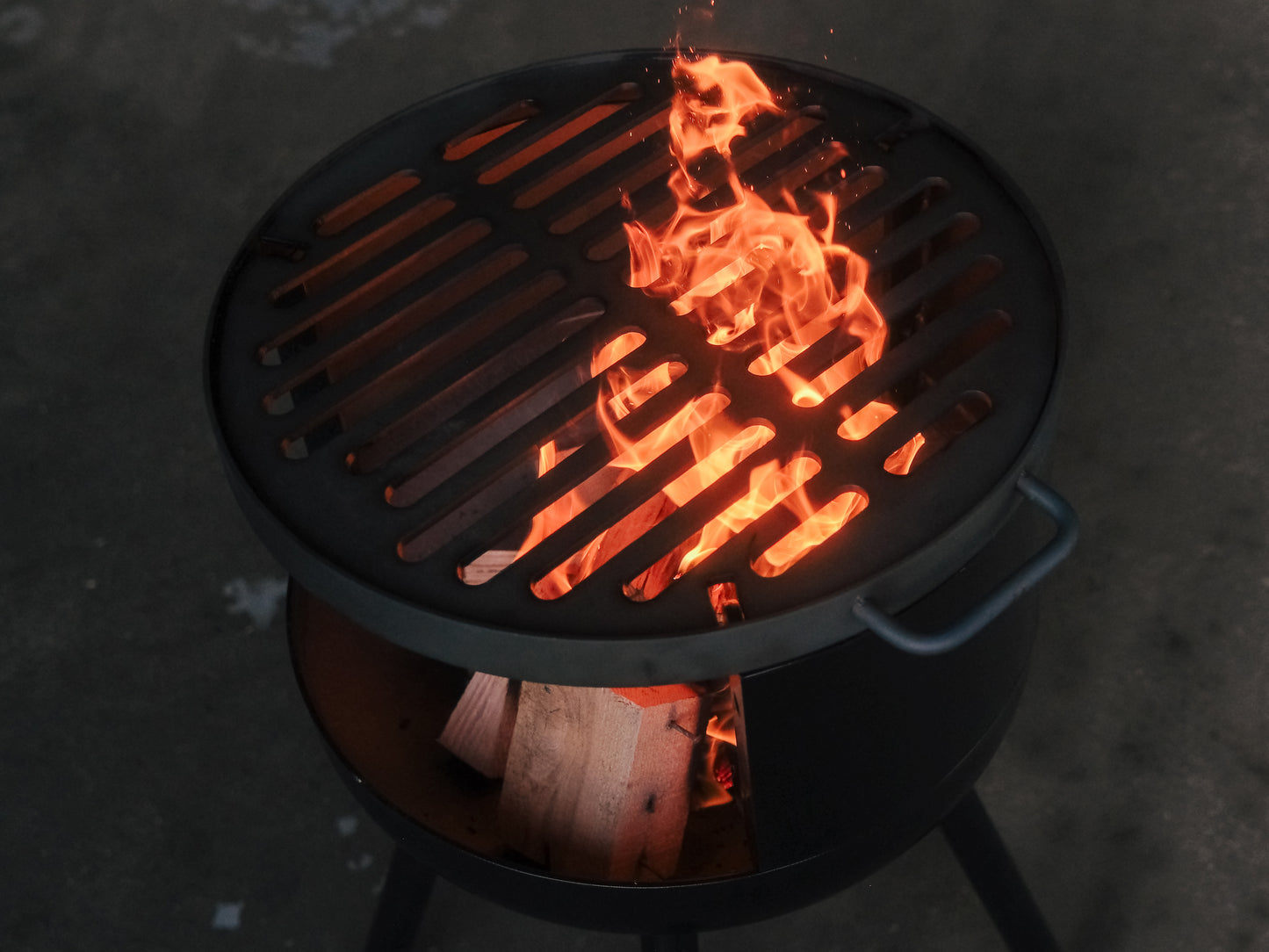 
                  
                    Fourneau Wood-Fired Grill 16" Basic
                  
                